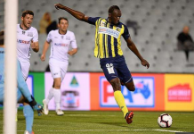 Usain Bolt gets professional football deal from Valleta FC. USAIN BOLT PLAYING FOOTBALL