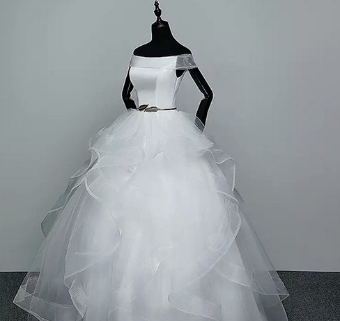 10 places you can get fabuluos affordable wedding gowns in Lagos. wedding dress